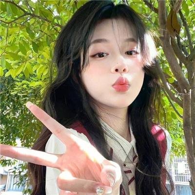 黑色丽人